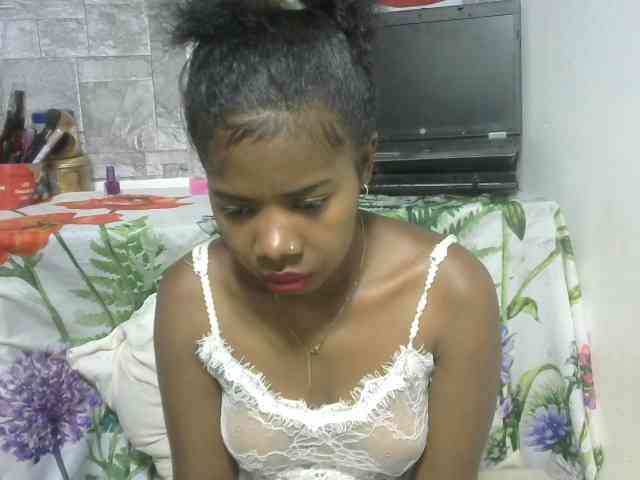 Maha19x Live Webcam on BongaCams