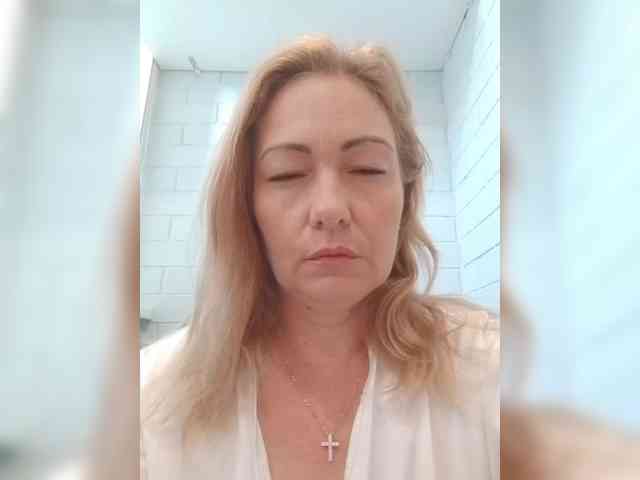 -Amelia--- webcam