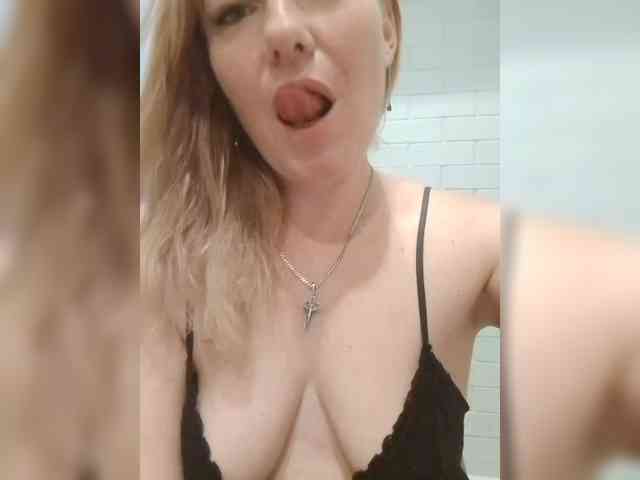 -Amelia--- webcam