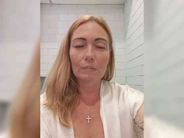 -Amelia--- webcam