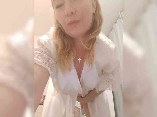 -Amelia--- webcam