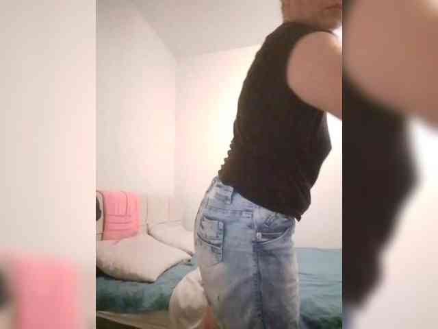 -Amelia--- webcam