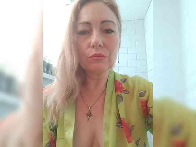 -Amelia---