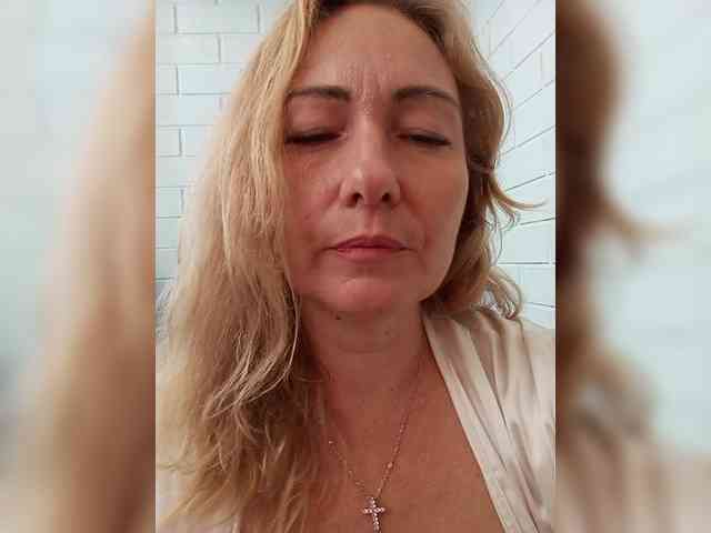-Amelia--- webcam