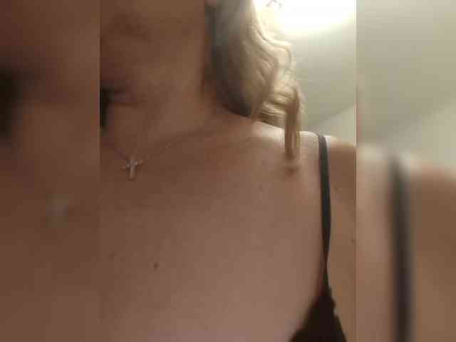 -Amelia--- webcam