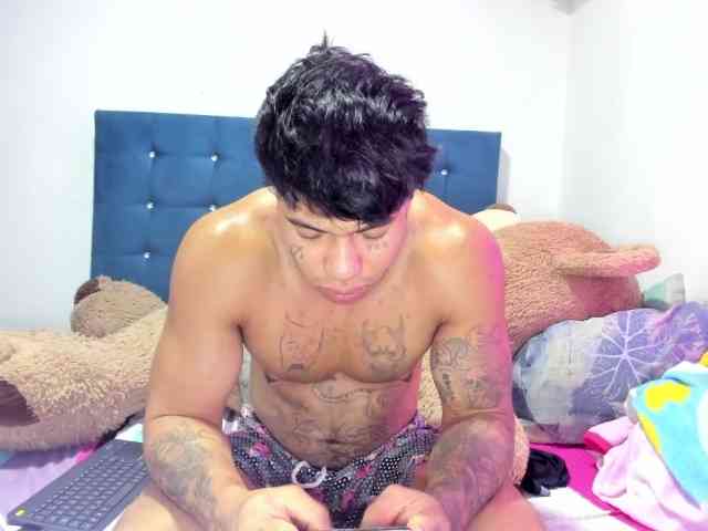 DamonyAlessia webcam