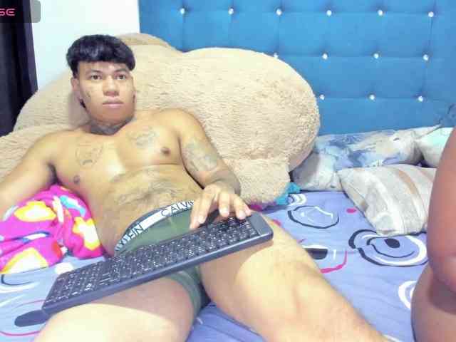 DamonyAlessia webcam