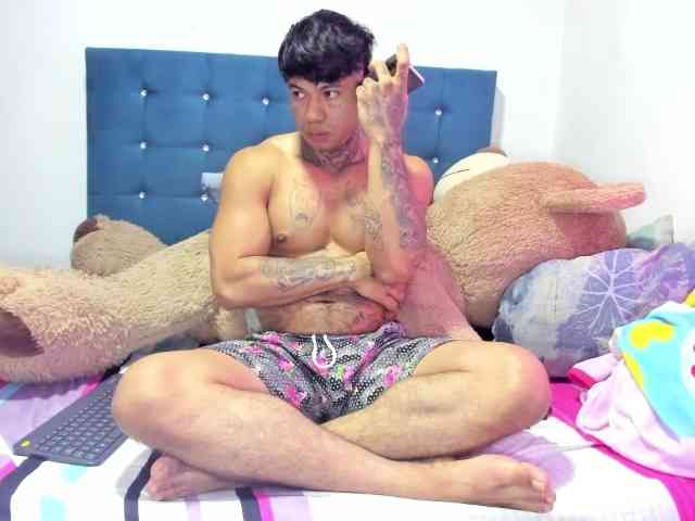 DamonyAlessia webcam