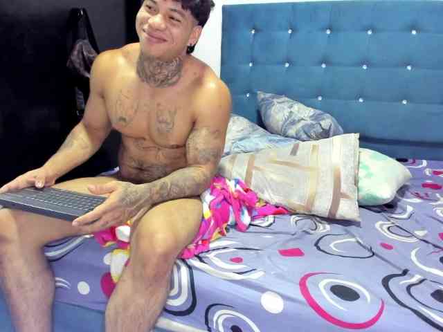 DamonyAlessia webcam