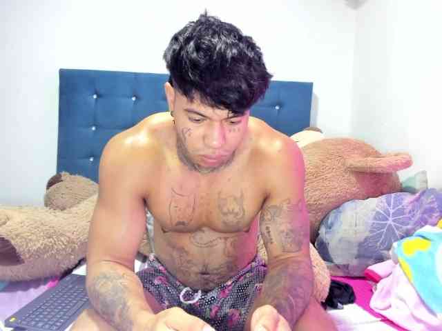 DamonyAlessia webcam