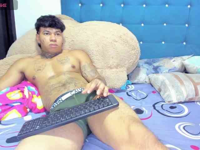 DamonyAlessia webcam