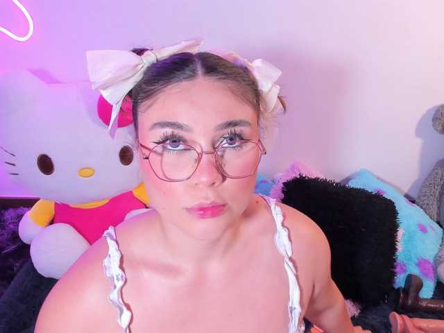 Belacurvyx's BongaCams show and profile