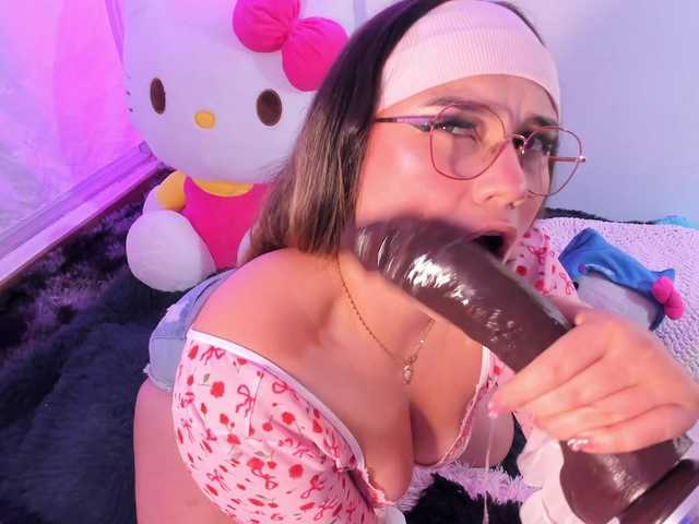 Belacurvyx's BongaCams show and profile