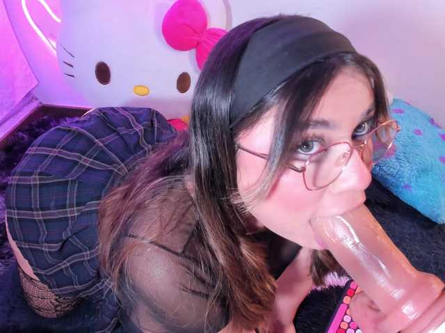 Belacurvyx's BongaCams show and profile