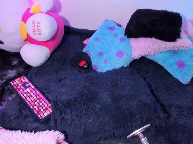 Belacurvyx's BongaCams show and profile