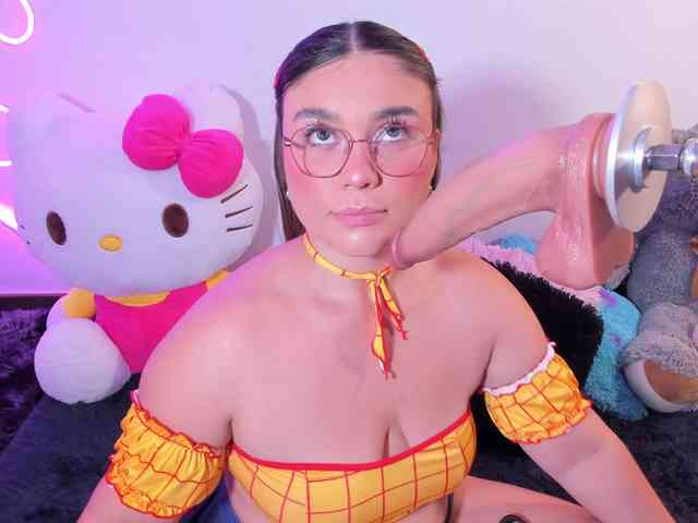 Belacurvyx Live Webcam on BongaCams