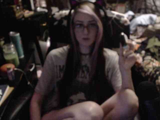 pussyxpaladin webcam