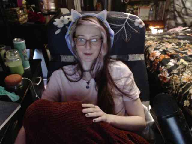 pussyxpaladin webcam