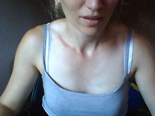 BabyLove4432 webcam