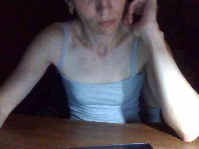BabyLove4432 webcam