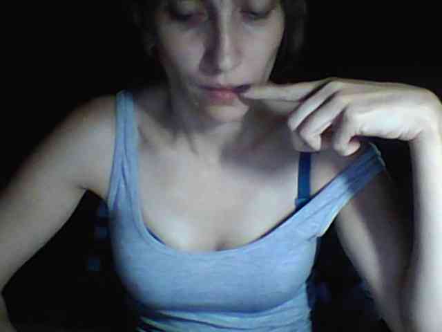 BabyLove4432 webcam