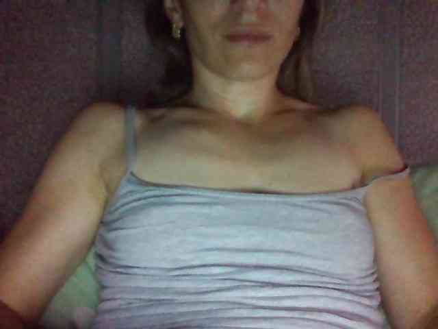 BabyLove4432 webcam