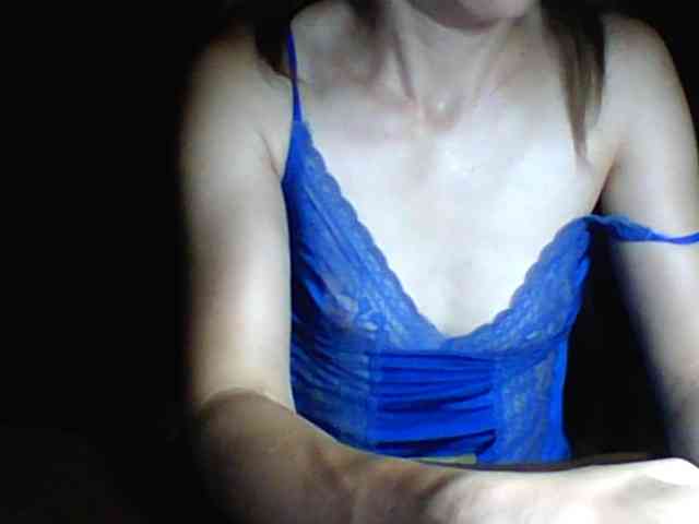 BabyLove4432 webcam