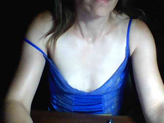 BabyLove4432 webcam