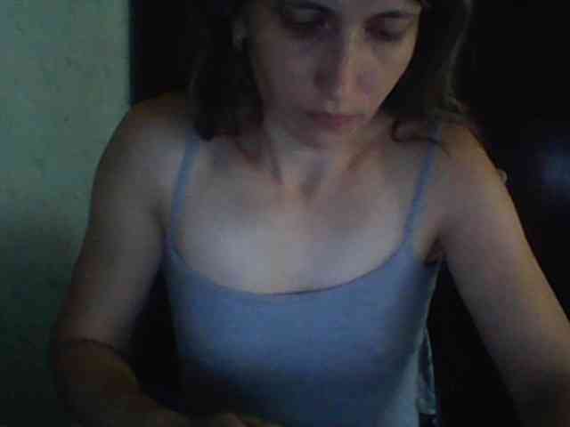BabyLove4432 webcam