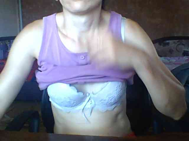 BabyLove4432 webcam