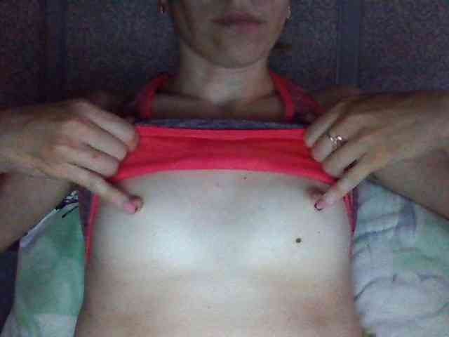 BabyLove4432 webcam