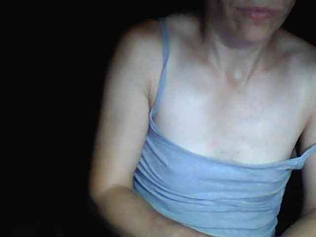 BabyLove4432 webcam