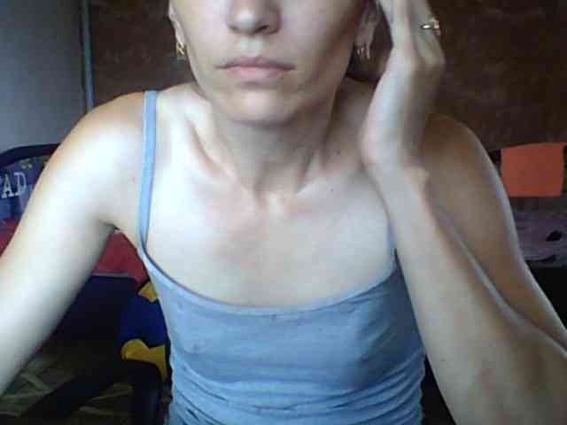 BabyLove4432 webcam