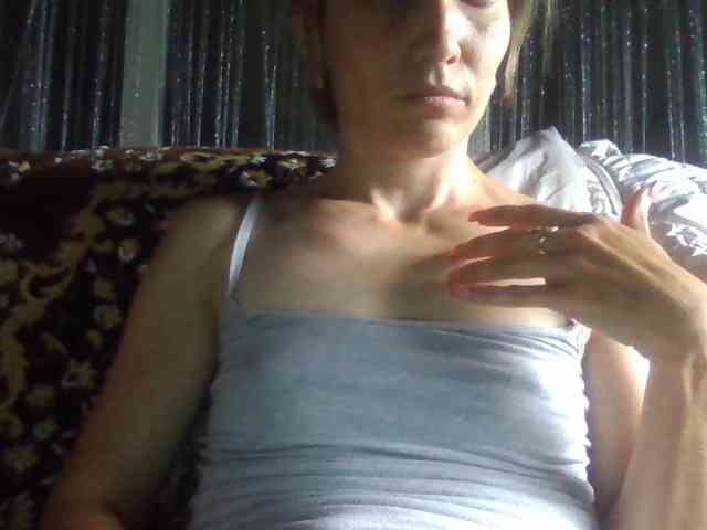 BabyLove4432 webcam