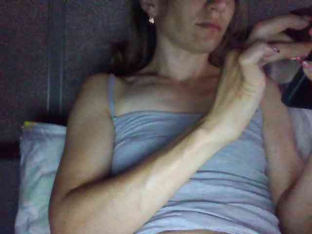 BabyLove4432 webcam