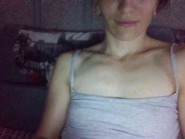 BabyLove4432 webcam