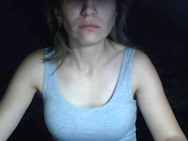BabyLove4432 webcam
