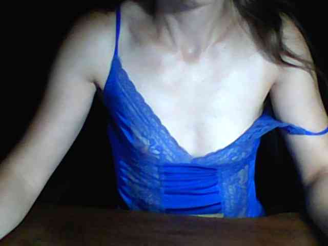 BabyLove4432 webcam