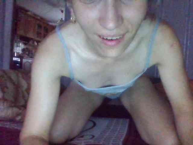 BabyLove4432 webcam