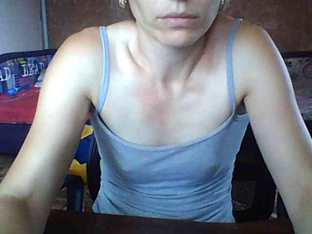 BabyLove4432 webcam