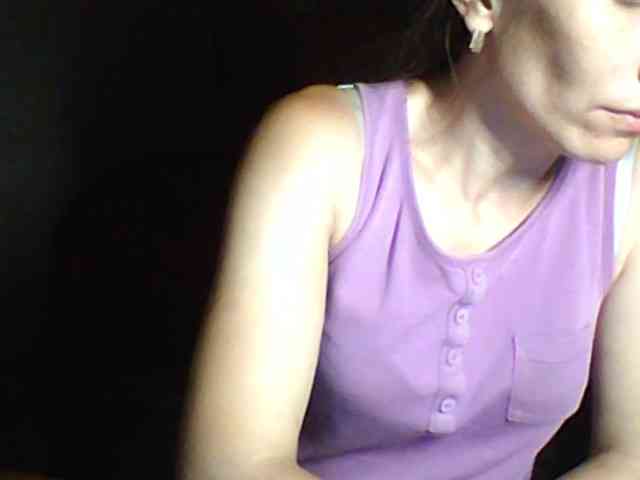 BabyLove4432 webcam