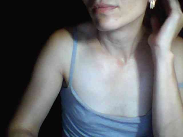 BabyLove4432 webcam