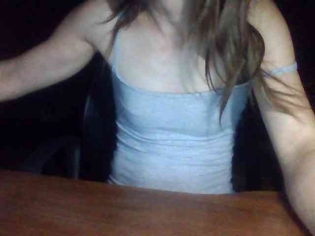 BabyLove4432 webcam