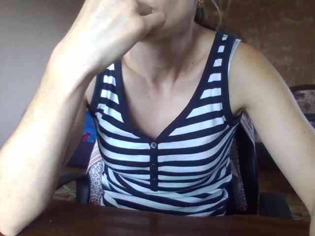 BabyLove4432 webcam