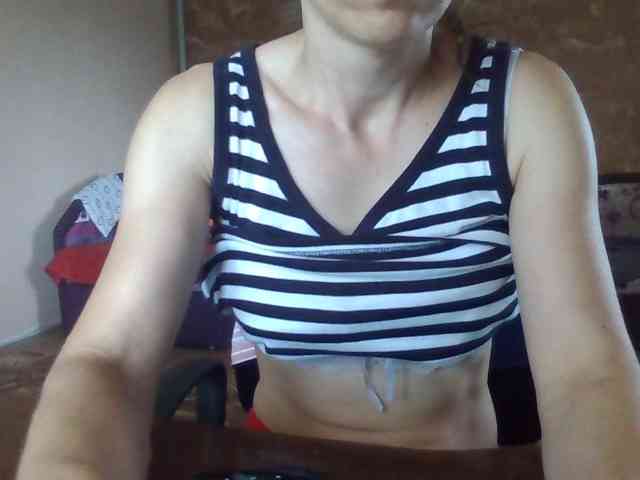 BabyLove4432 webcam