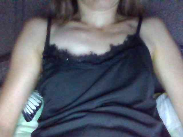 BabyLove4432 webcam