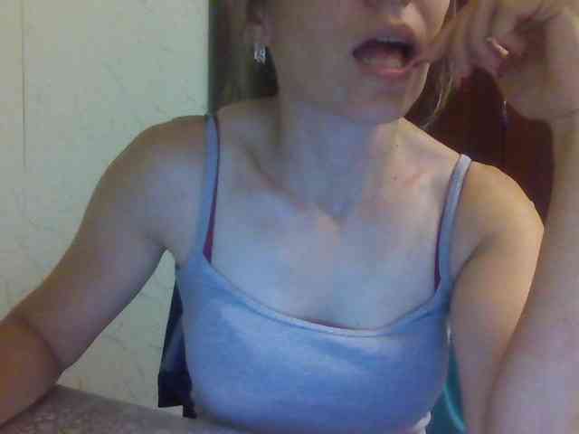 BabyLove4432 webcam