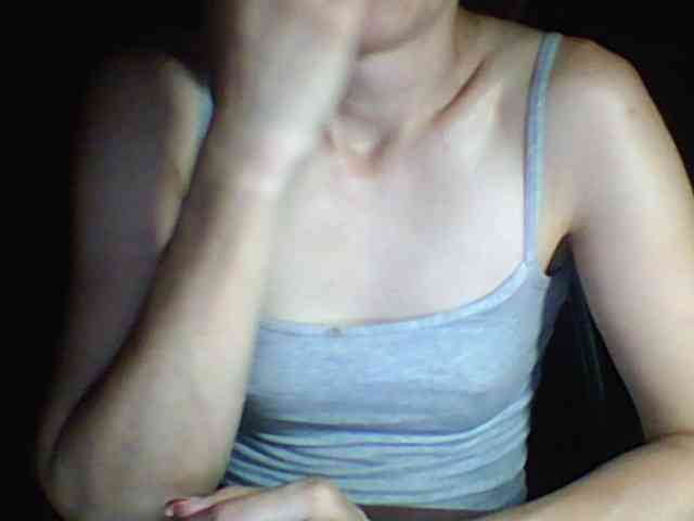 BabyLove4432 webcam