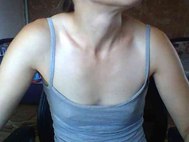 BabyLove4432 webcam