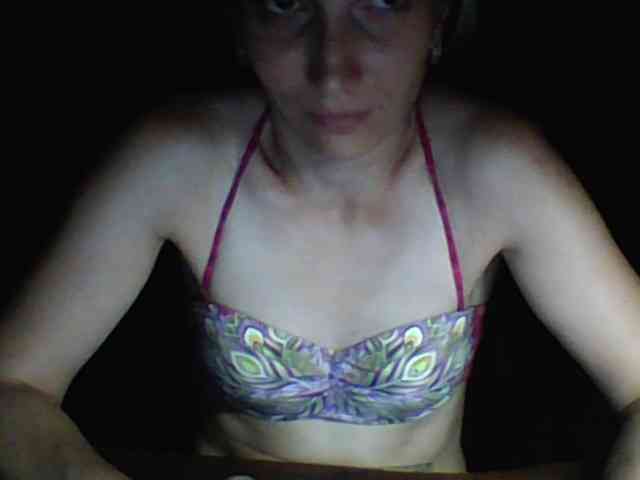 BabyLove4432 webcam